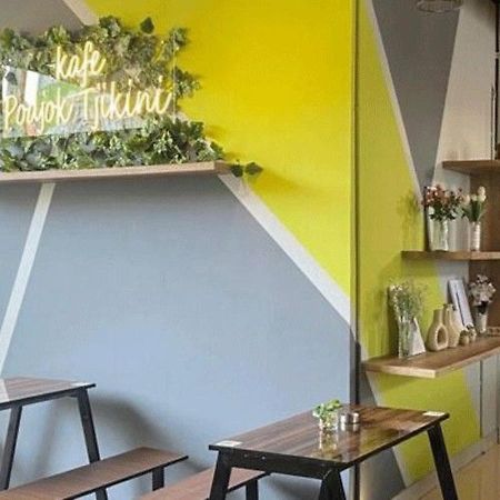 Whiz Hotel Cikini Jakarta Exterior photo